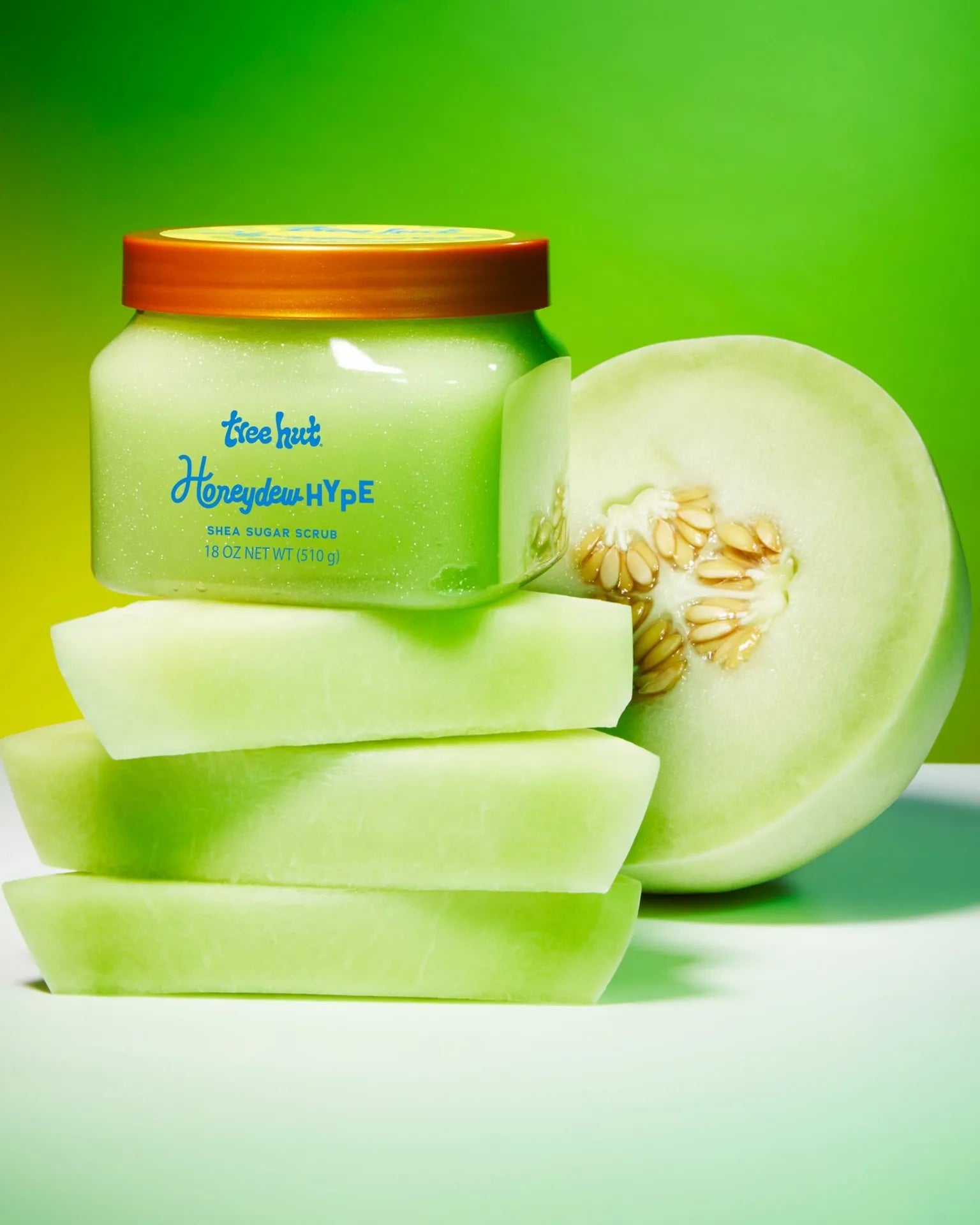 Cool off with Honeydew Hype 🍈✨

Juicy honeydew meets crisp cucumber and eucalyptus for a wildly fresh scent you’ll want all over your routine.

Available today exclusively @walmart.